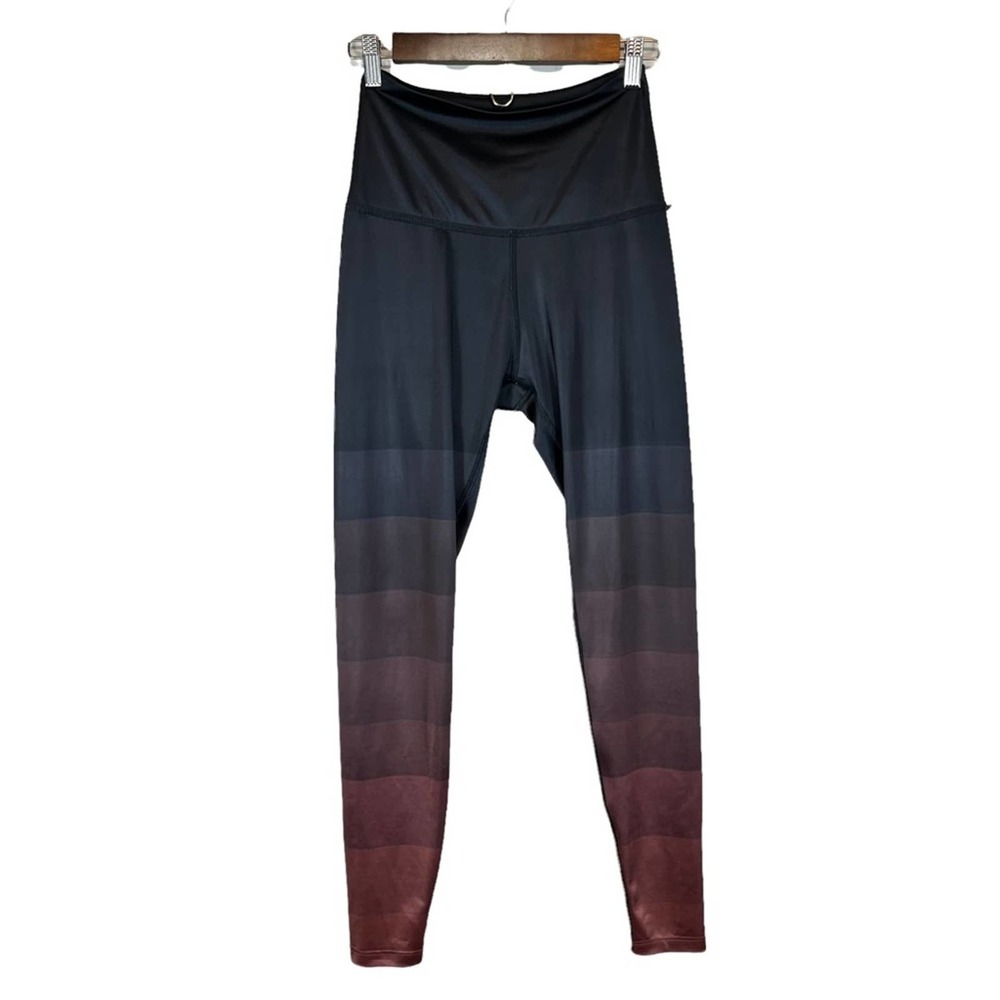 Beyond Yoga Ombre Black to Burgundy Leggings